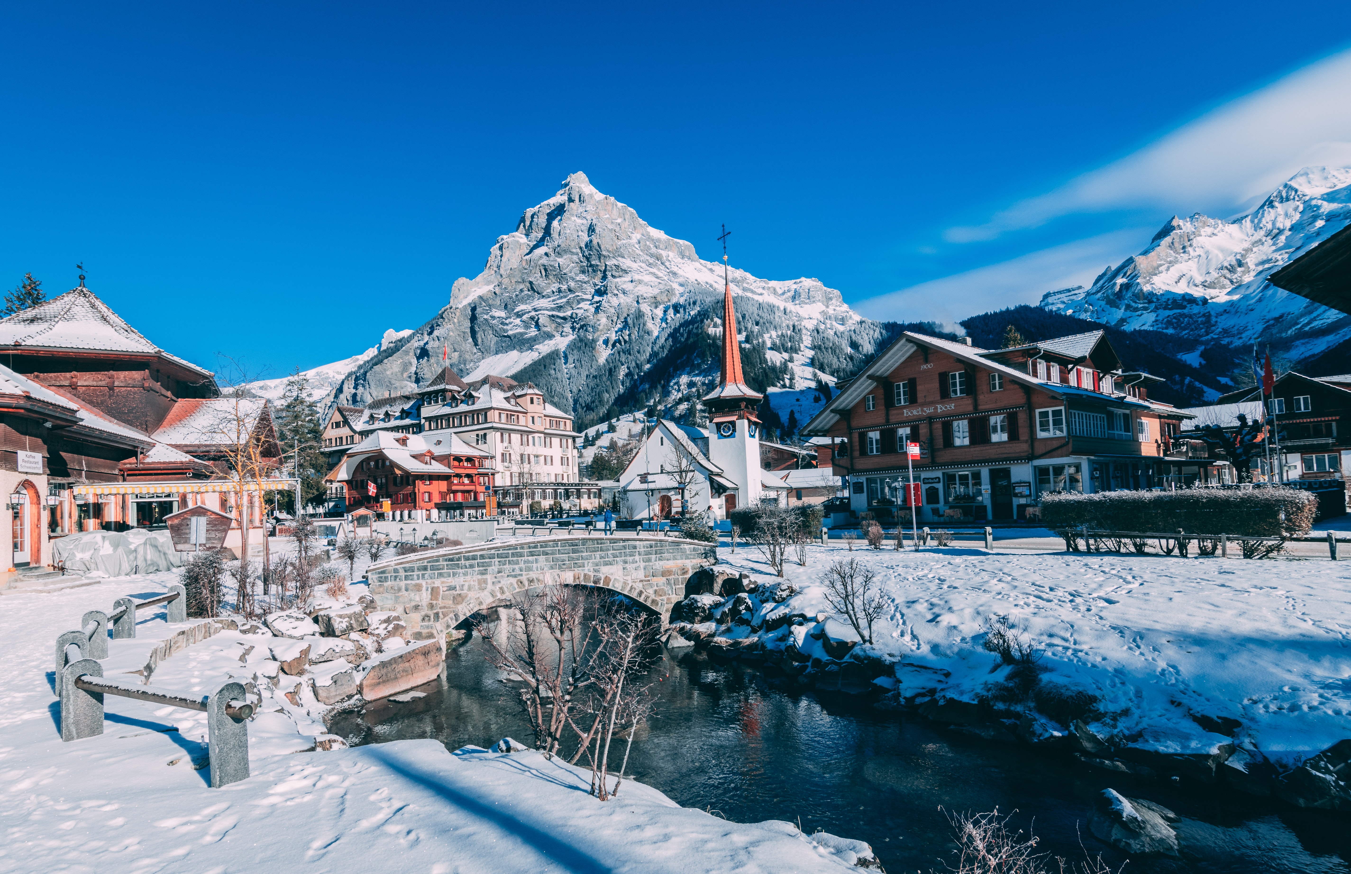 Montreux Holidays