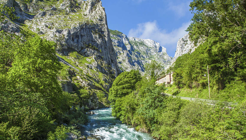 Trekking in Spain Picos de Europa Tour