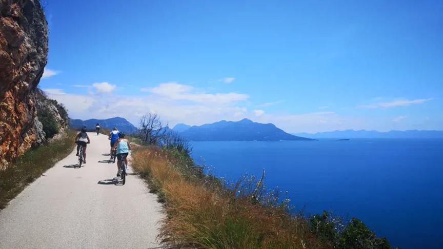 Cycling Croatia's Dalmatian Coast Tour