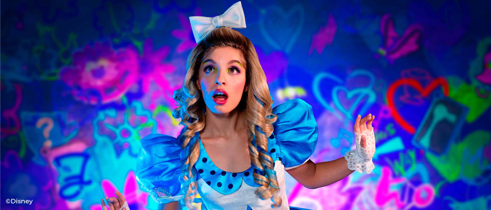 Alice & The Queen Of Hearts Back To Wonderland