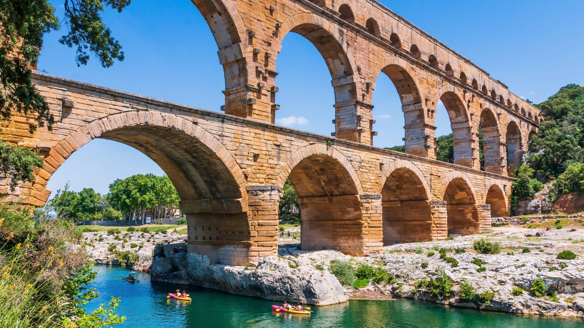 Holidays & City Breaks to Nimes